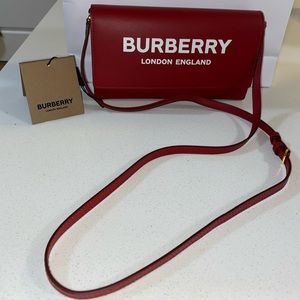 Burberry crossbody purse